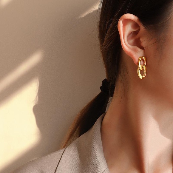 NEW 14K gold filled link earrings - Picture 3 of 3